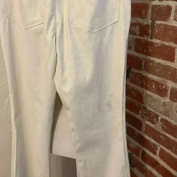 WeWoreWhat Ivory High Waist Croc Ankle Flare Pants‎ Size 24 - Picture 9 of 9